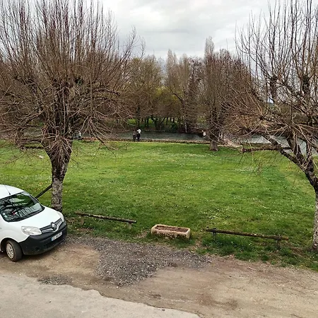 Apartment Au Bord De La Riviere
