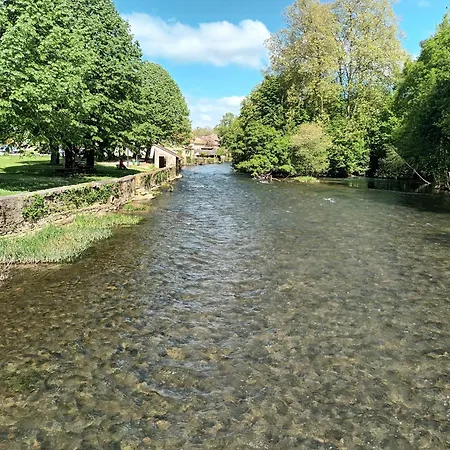 Apartment Au Bord De La Riviere Verteuil-sur-Charente