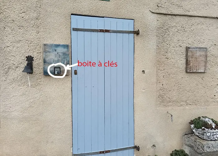 Au Bord De La Riviere *